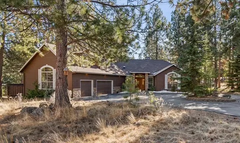 3010 NW Kenwood Ct, Bend, OR 97703
