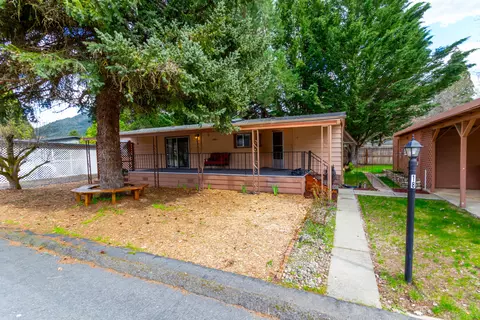 315 W Evans Creek Rd #18, Rogue River, OR 97537