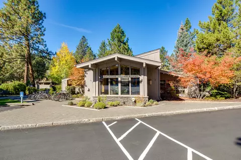 Exterior - 19717 SW Mt Bachelor Dr #148, Bend, OR 97702 photo 9 of 10