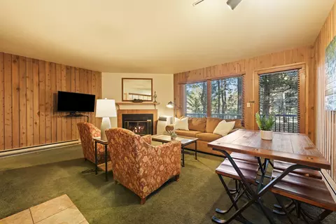 Living - 19717 SW Mt Bachelor Dr #148, Bend, OR 97702 photo 3 of 5