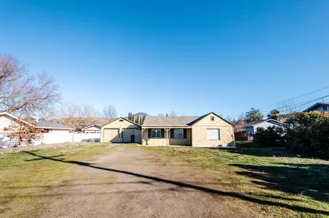 1764 Springbrook Rd, Medford, OR 97504