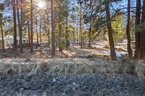 18876 Choctaw Rd, Bend, OR 97702 photo 11