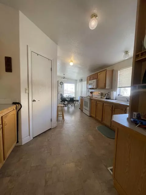 Kitchen - 115 N Willow St, Merrill, OR 97633 photo 1 of 2