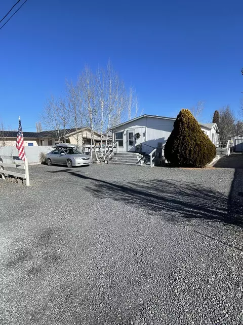 Exterior - 115 N Willow St, Merrill, OR 97633 photo 3 of 7