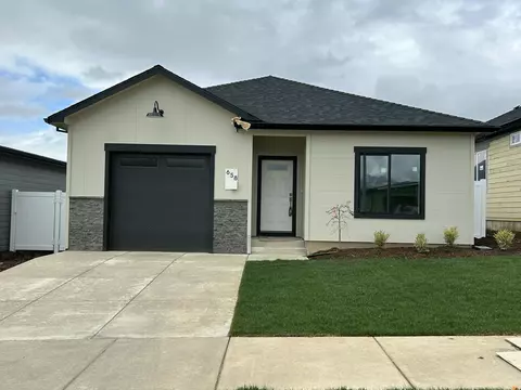 658 Terrazzo Way, Medford, OR 97501