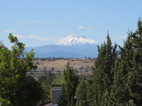 SE Wildflower Drive, Madras, OR 97741