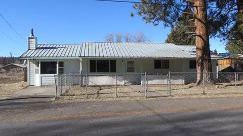 406 S Park Ave, Chiloquin, OR 97624