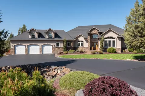 1832 SE Blue Skies Ln, Prineville, OR 97754