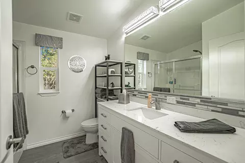 5540 Rogue River Dr, Eagle Point, OR 97524 photo 16