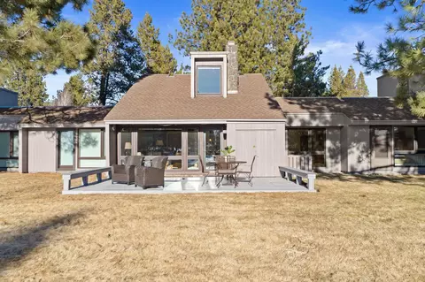 57275 Meadow House Loop #83, Sunriver, OR 97707