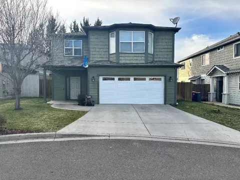 637 Kaitlin Ln, Medford, OR 97501