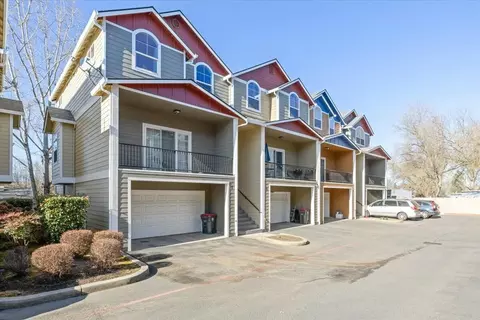 411 Berrydale Ave #7, Medford, OR 97501
