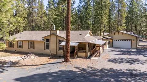 52340 Red Currant, La Pine, OR 97739 photo 3