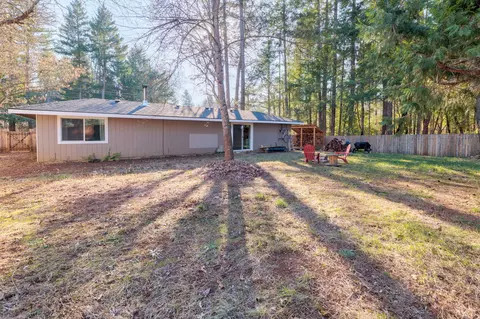 Exterior - 406 E River St, Cave Junction, OR 97523 photo 9 of 11