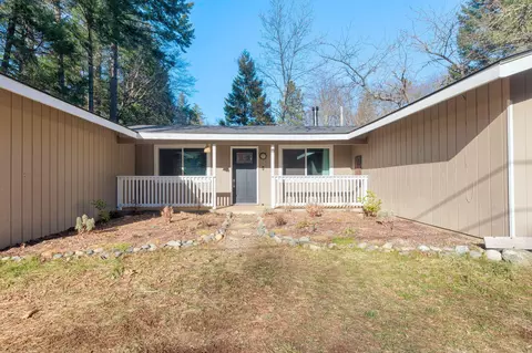 Exterior - 406 E River St, Cave Junction, OR 97523 photo 5 of 11