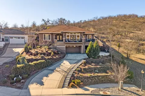 4730 Hathaway Dr, Medford, OR 97504