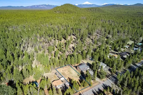56219 Stellar Dr, Bend, OR 97707 photo 5
