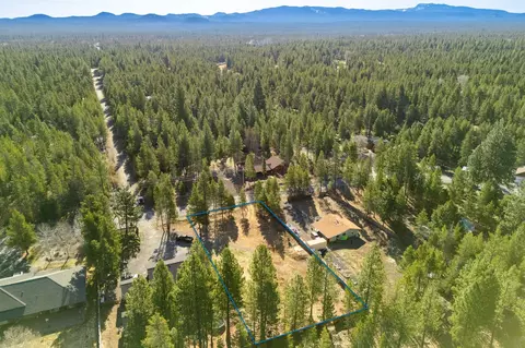 56219 Stellar Dr, Bend, OR 97707 photo 4
