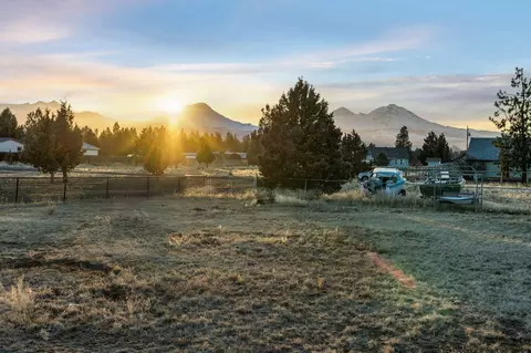 67030 Central Street St, Bend, OR 97703