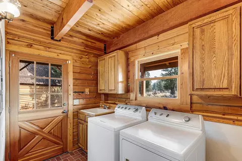 64650 Jan Dr, Bend, OR 97701 photo 25
