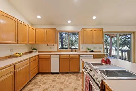 64520 Joe Neil Rd, Bend, OR 97701 photo 20