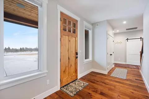 Entry Way - 66550 Jericho Rd, Bend, OR 97703 photo 1 of 5