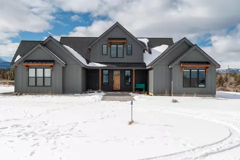 Exterior - 66550 Jericho Rd, Bend, OR 97703 photo 3 of 10