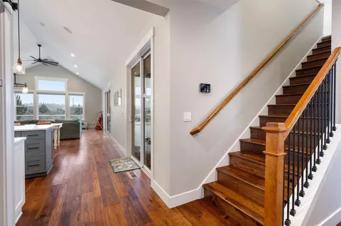 Entry Way - 66550 Jericho Rd, Bend, OR 97703 photo 3 of 5