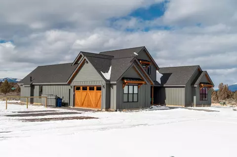 Exterior - 66550 Jericho Rd, Bend, OR 97703 photo 6 of 10