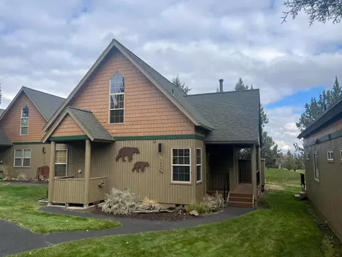 1620 Cinnamon Teal Dr #EC7J, Redmond, OR 97756