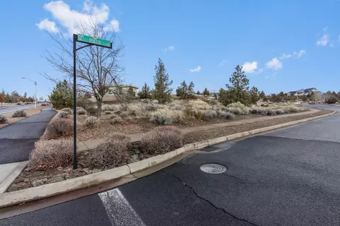 se fescue lane LOT 17, Madras, OR 97741