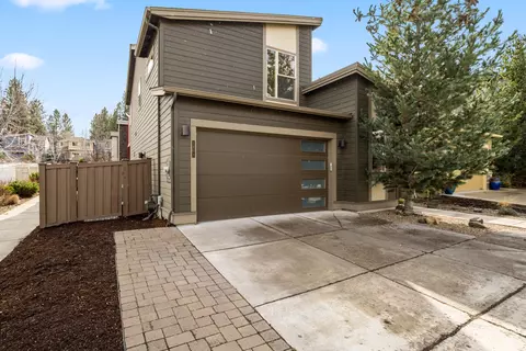 1801 NW Element Pl, Bend, OR 97703