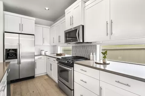 Kitchen - 1801 NW Element Pl, Bend, OR 97703 photo 2 of 7