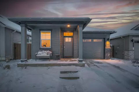 3883 NE Oakside, Bend, OR 97701 photo 1