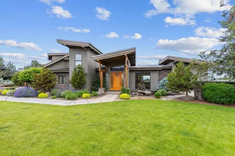 15579 SW Mecate Ln, Powell Butte, OR 97753