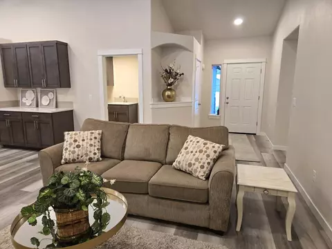 17342 Canvasback Dr #16, Bend, OR 97707