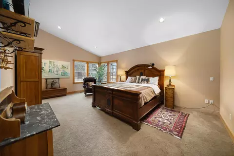 Bedroom - 67194 Harrington Rd, Bend, OR 97703 photo 1 of 4