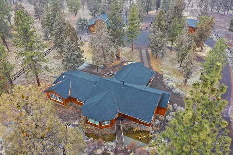 67194 Harrington Rd, Bend, OR 97703