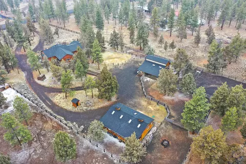 View/Area - 67194 Harrington Rd, Bend, OR 97703 photo 5 of 5