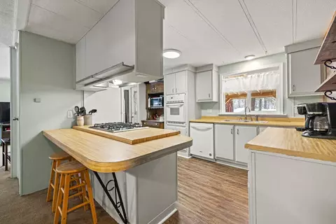 Kitchen - 11374 Red Wing Loop, Keno, OR 97627 photo 1 of 3
