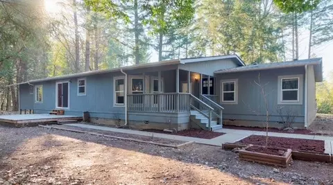 201 Kirkham Rd, Cave Junction, OR 97523 photo 2