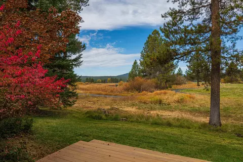 Exterior - 17606 Fairway Ln, Sunriver, OR 97707 photo 12 of 12