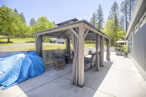 2000 Stringer Gap Rd, Grants Pass, OR 97527 photo 21