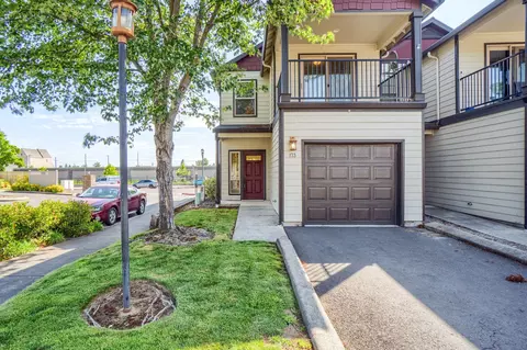 173 Logan Ave, Central Point, OR 97502