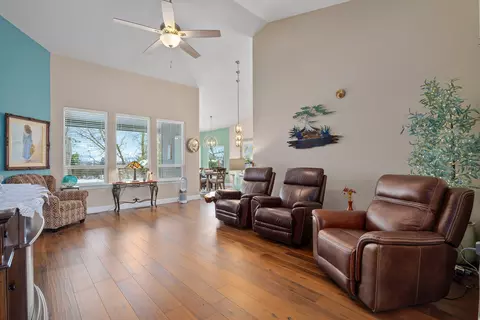 27 Broken Stone Way, Eagle Point, OR 97524 photo 13