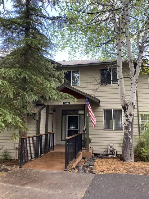 10616 Cormorant Ct, Klamath Falls, OR 97601
