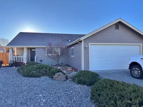 5656 Verdick Dr, Klamath Falls, OR 97603