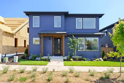 2753 NE Rainier Dr #LOT 31, Bend, OR 97701