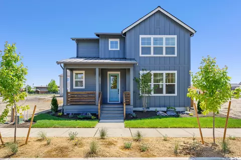 2803 NE Rainier Dr #LOT 38, Bend, OR 97701