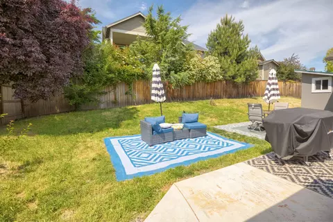 Exterior - 278 Echo Way, Eagle Point, OR 97524 photo 3 of 6